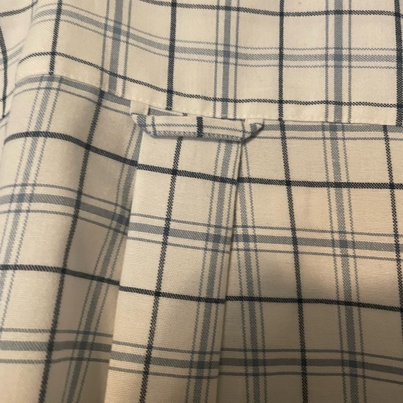 St. John’s Bay Dress Shirt - Picture 3 of 4